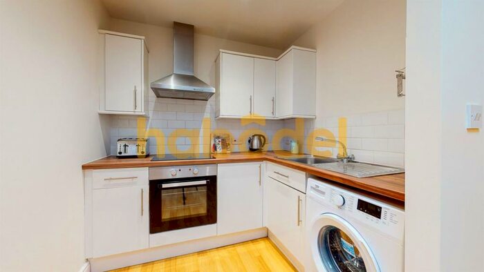 1 Bedroom Flat To Rent In Renaissance House, Boulevard, Hull, HU3