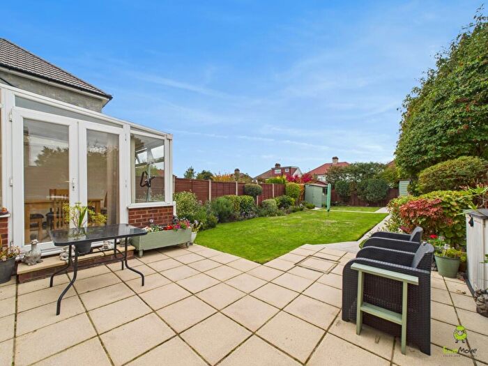 5 Bedroom Semi-Detached House For Sale In Little Heath Road, Bexleyheath, Kent, DA7