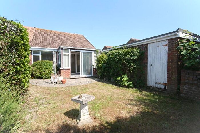 2 Bedroom Semi-Detached Bungalow For Sale In Swallow Drive, Milford On Sea, SO41