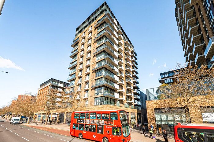 3 Bedroom Flat For Sale In Victory Parade, Plumstead Road, London, SE18