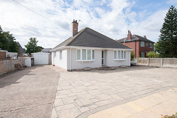 2 Bedroom Detached Bungalow For Sale In Main Road, Drax, Selby, North Yorkshire, YO8