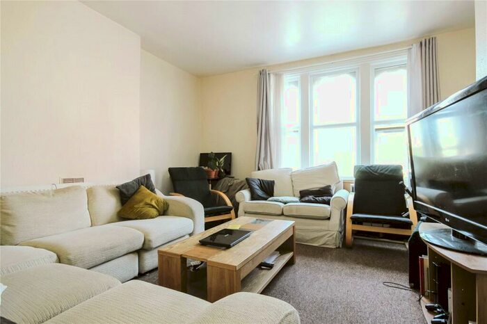 3 Bedroom Maisonette To Rent In Lawrence Hill, Bristol, BS5