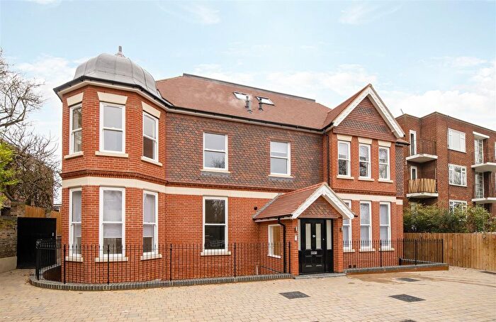 2 Bedroom Flat For Sale In Eaton Rise, Ealing, W5