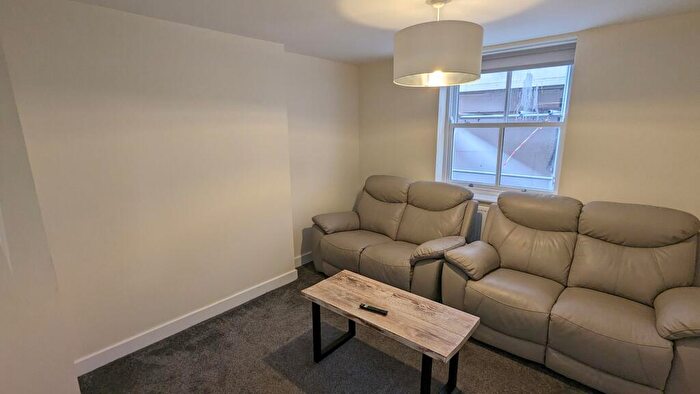 4 Bedroom Flat To Rent In Aughton Street, Heba House, L39