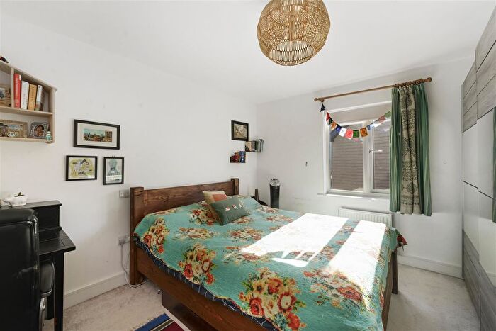 3 Bedroom Detached House For Sale In Romney Road, Allington, ME16