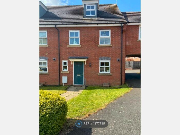 3 Bedroom Terraced House To Rent In Bancroft Way, Wootton, Northampton, NN4