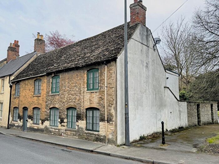 2 Bedroom Terraced House To Rent In Curzon Street, Calne, SN11