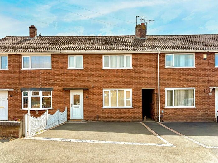 3 Bedroom Terraced House For Sale In Kennedy Crescent, Lower Gornal, DY3