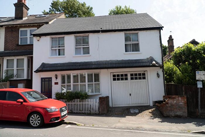 4 Bedroom Semi-Detached House For Sale In Station Road, Amersham, HP7