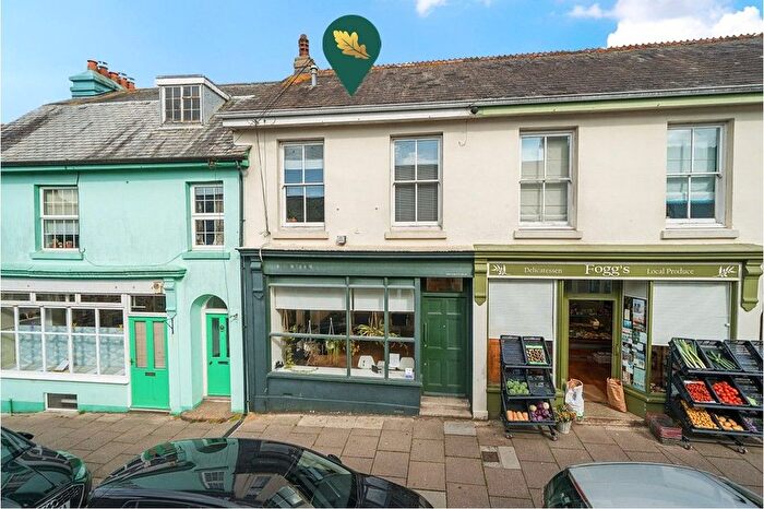 2 Bedroom Retail Premises For Sale In Station Road, South Brent, TQ10