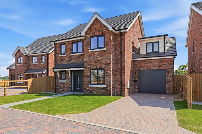 4 Bedroom Detached House For Sale In Oakley Gardens, Little Oakley, Harwich, CO12