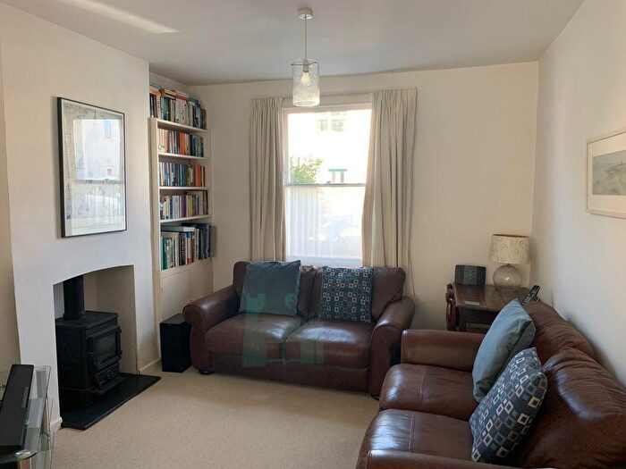3 Bedroom Terraced House To Rent In Gardiner Street, Headington, OX3
