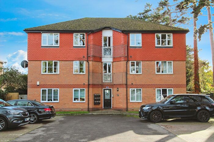 2 Bedroom Flat For Sale In Westcote Road, Reading, Reading, RG30