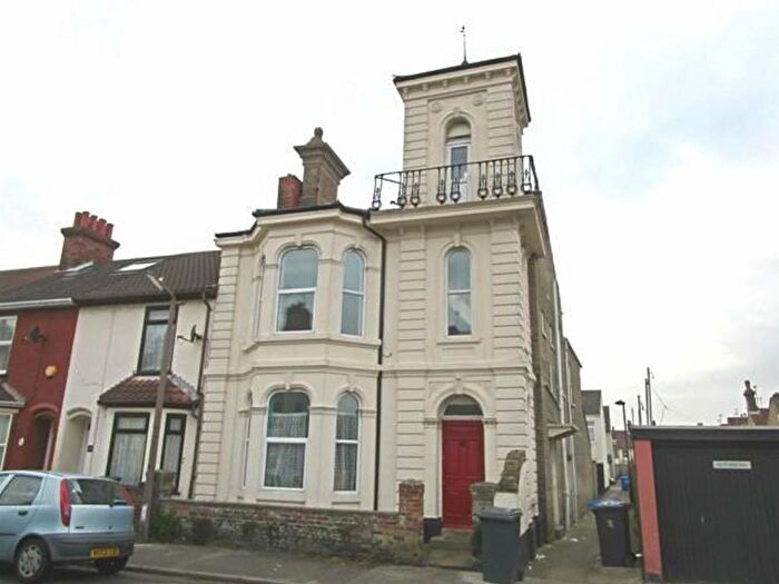 2 Bedroom Flat To Rent In Queens Road, Lowestoft., NR32