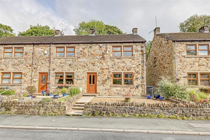 3 Bedroom End Of Terrace House For Sale In Station Road, Helmshore, Rossendale, BB4