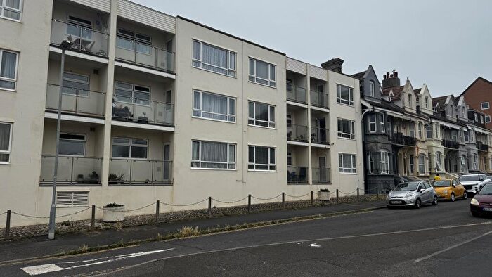 1 Bedroom Flat To Rent In West View Court, Steyne Road, Seaford, East Sussex, BN25