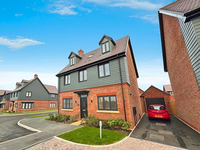 4 Bedroom Detached House To Rent In Vale Close, Shackleton Village, Stratford-upon-Avon, CV37