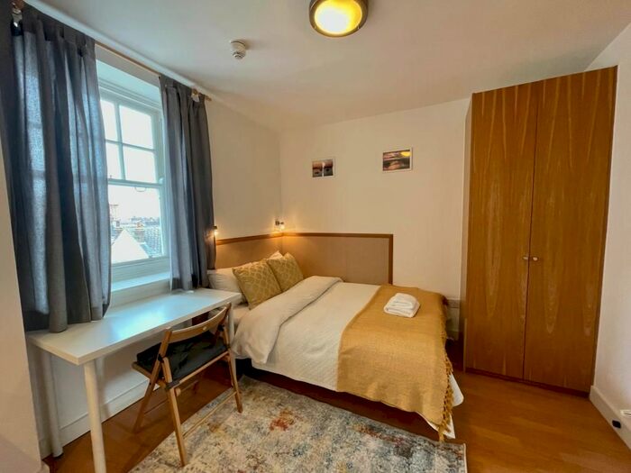 Studio To Rent In Fulham Palace Road, Hammersmith, London, W6
