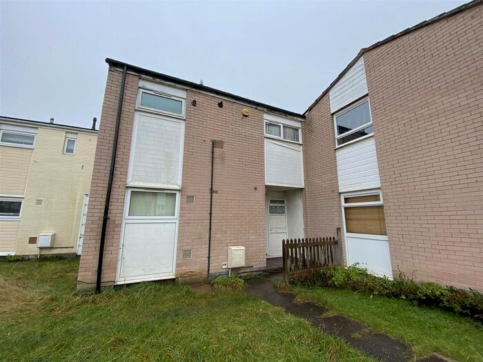 3 Bedroom Property To Rent In Woodcroft, Woodside, Telford, TF7