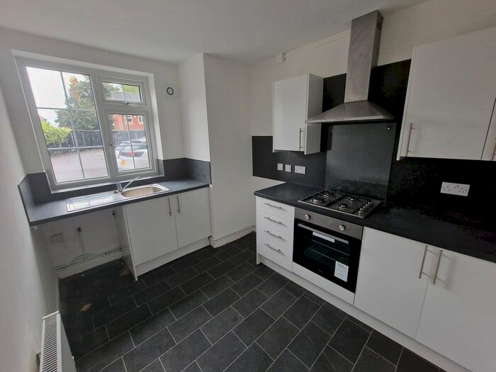2 Bedroom Flat To Rent In Liverpool Road, Widnes, WA8