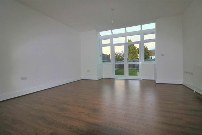 4 Bedroom Detached House To Rent In Martello Close, Grays RM17