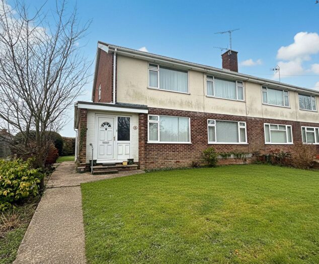 2 Bedroom Property For Sale In Malwood Road West, Hythe, SO45