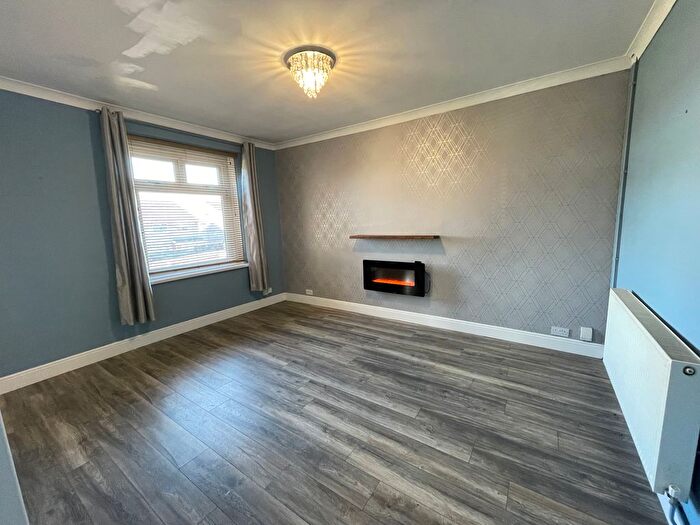 3 Bedroom Detached House To Rent In Mansel Road, Bonymaen, Swansea, SA1