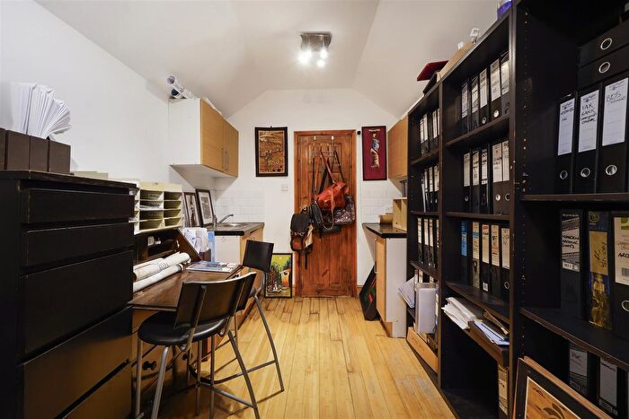 4 Bedroom Detached House For Sale In The Crossways, Wembley, HA9