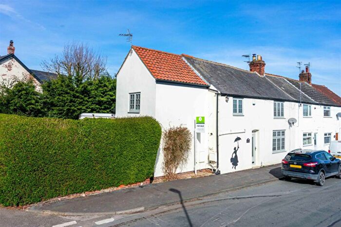 3 Bedroom End Of Terrace House For Sale In Station Road, Keyingham, HU12