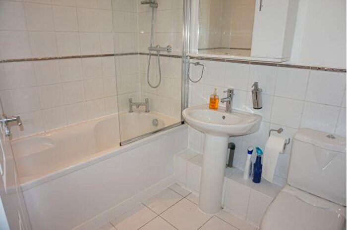 2 Bedroom Apartment To Rent In Dovedale Road, Liverpool, L18