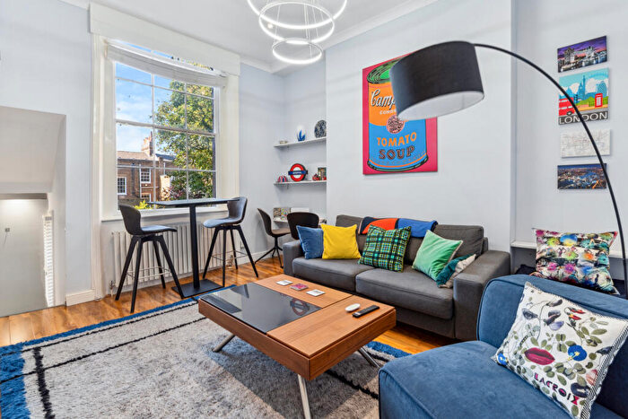 2 Bedroom Flat To Rent In Arundel Square, Barnsbury, N7