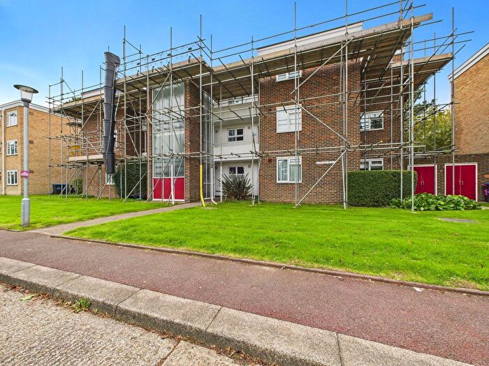 2 Bedroom Flat For Sale In Jupps Lane, Goring-By-Sea, Worthing, BN12