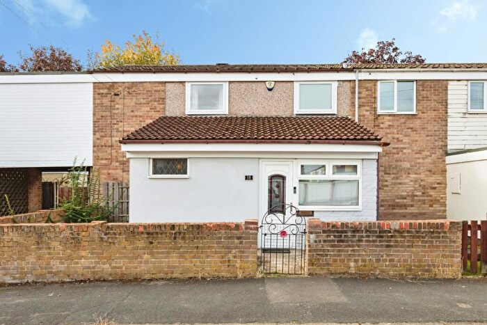 3 Bedroom End Of Terrace House For Sale In Briary Avenue, High Green, Sheffield, S35