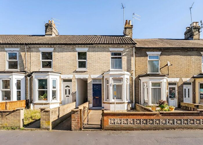 2 Bedroom Terraced House For Sale In Dereham Road, Norwich, NR2