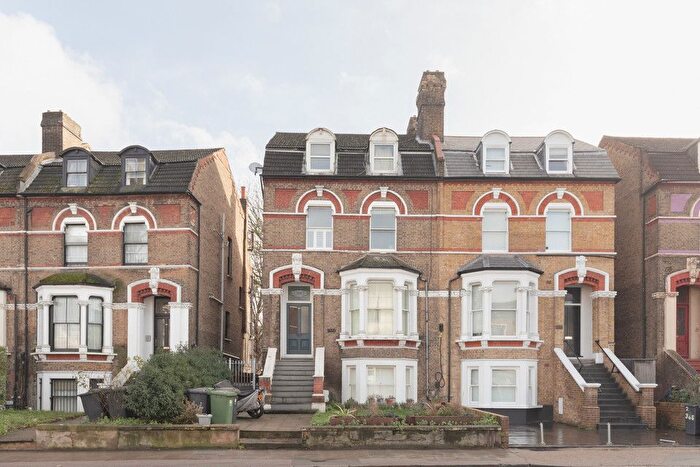 1 Bedroom Flat For Sale In Queens Road, New Cross, SE14