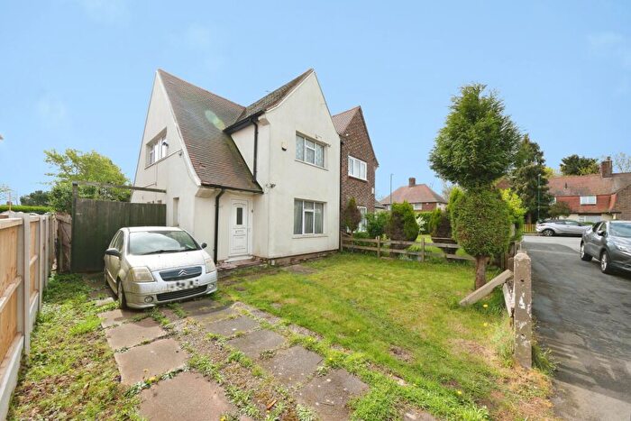 3 Bedroom Semi Detached House For Sale In Wendover Drive, Nottingham, Nottinghamshire, NG8