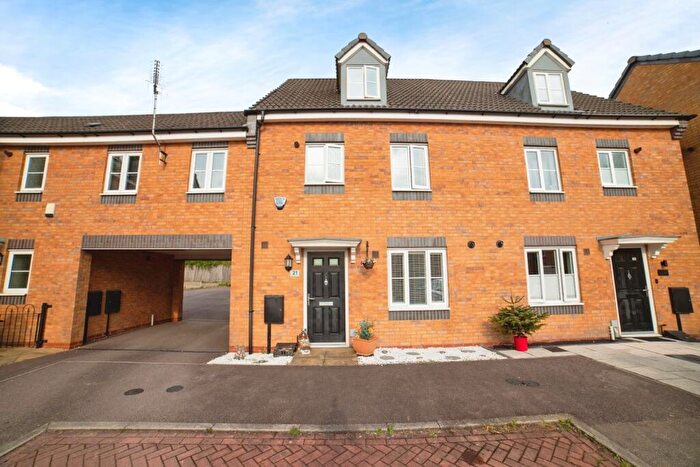 4 Bedroom House For Sale In Ploughmans Grove, Huthwaite, Sutton-in-Ashfield, Nottinghamshire, NG17