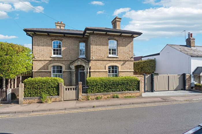 4 Bedroom Detached House For Sale In The Baulk, Biggleswade, SG18