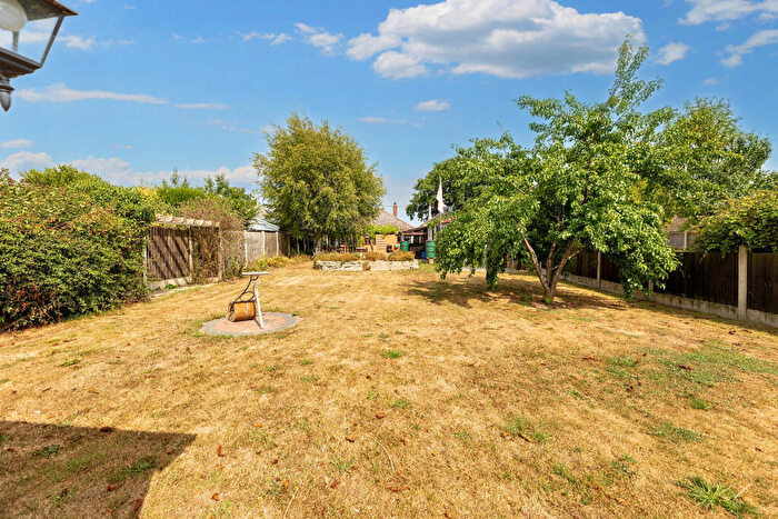 3 Bedroom Detached Bungalow For Sale In Pilcox Hall Lane, Tendring, CO16