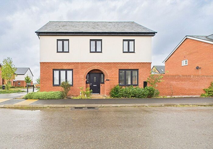 4 Bedroom Detached House To Rent In Greenfield Way, Peterborough, PE7