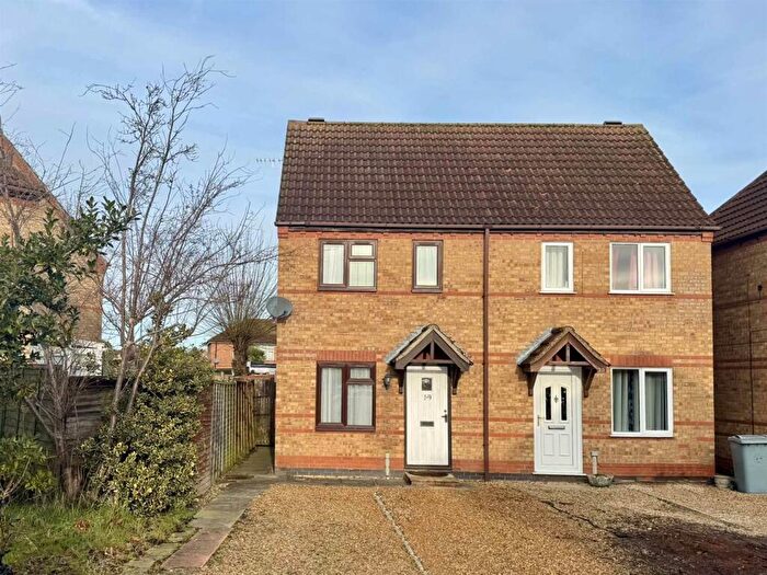 2 Bedroom Semi Detached House To Rent In Primrose Close, Morton, Bourne, PE10