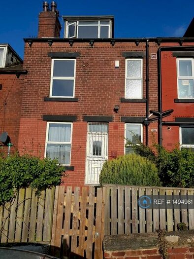2 Bedroom Terraced House To Rent In Barnbrough Street, Leeds, LS4