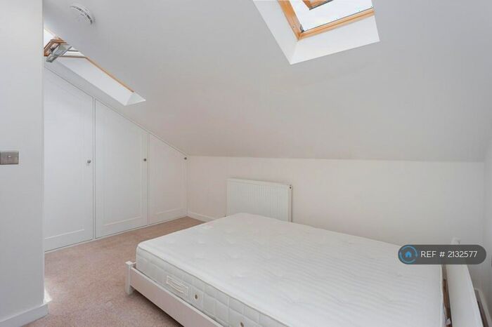 1 Bedroom Flat To Rent In North Street, Horsham, RH13