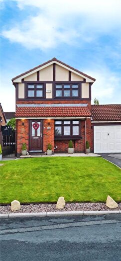 3 Bedroom Detached House For Sale In The Mere, Ashton-under-Lyne, Greater Manchester, OL6