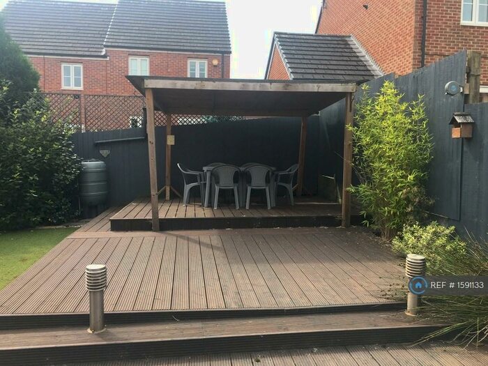 5 Bedroom Detached House To Rent In Brent Close, Newcastle-Under-Lyme, ST5