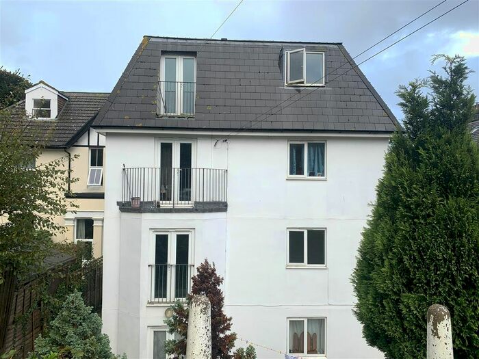 2 Bedroom Flat To Rent In Brittany Road, St. Leonards-On-Sea, TN38