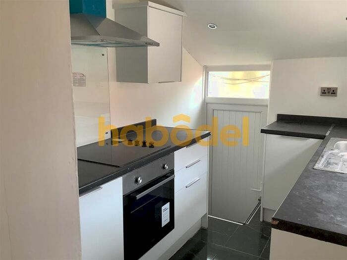 4 Bedroom Flat To Rent In Vine Street, Wallsend, NE28