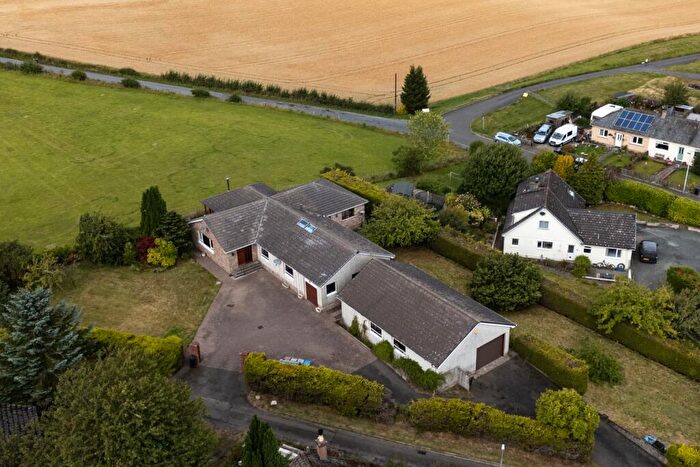 3 Bedroom Detached House For Sale In Coxland Cres, Bankfoot, PH1