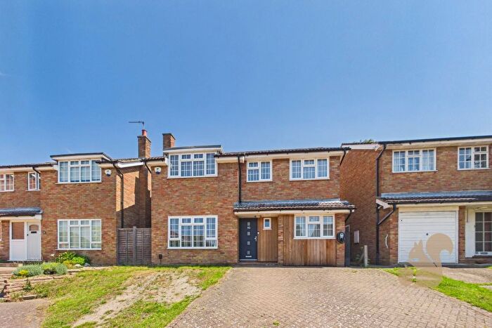 4 Bedroom Detached House To Rent In Oaks Drive, Lexden, CO3