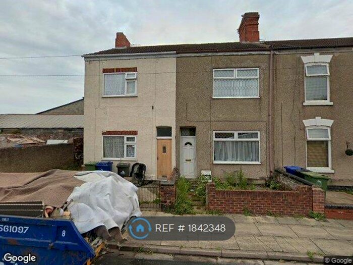 3 Bedroom Semi-Detached House To Rent In Weelsby Street, Grimsby, DN32